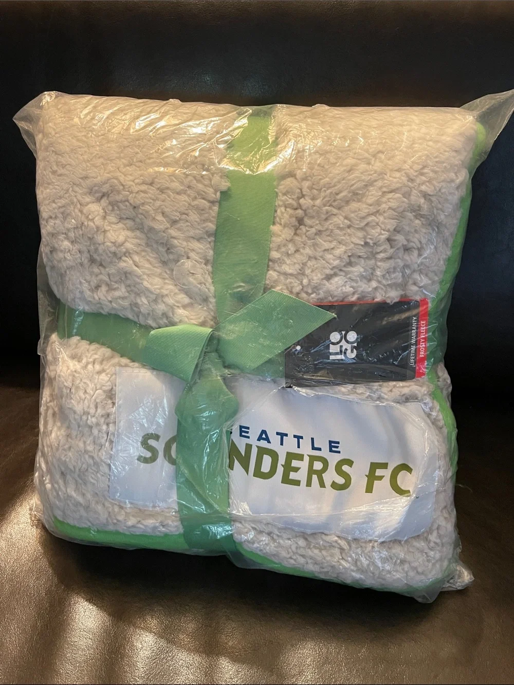 MLS Seattle Sounders NWT Sherpa Throw Blanket